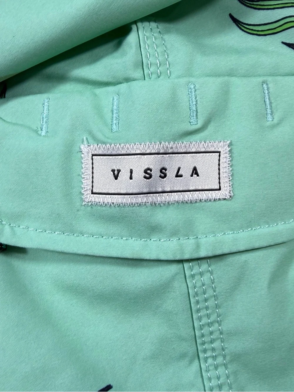 Vissla 34 Mint Tropical Bird Palm Tree Board Shorts Surf Swim